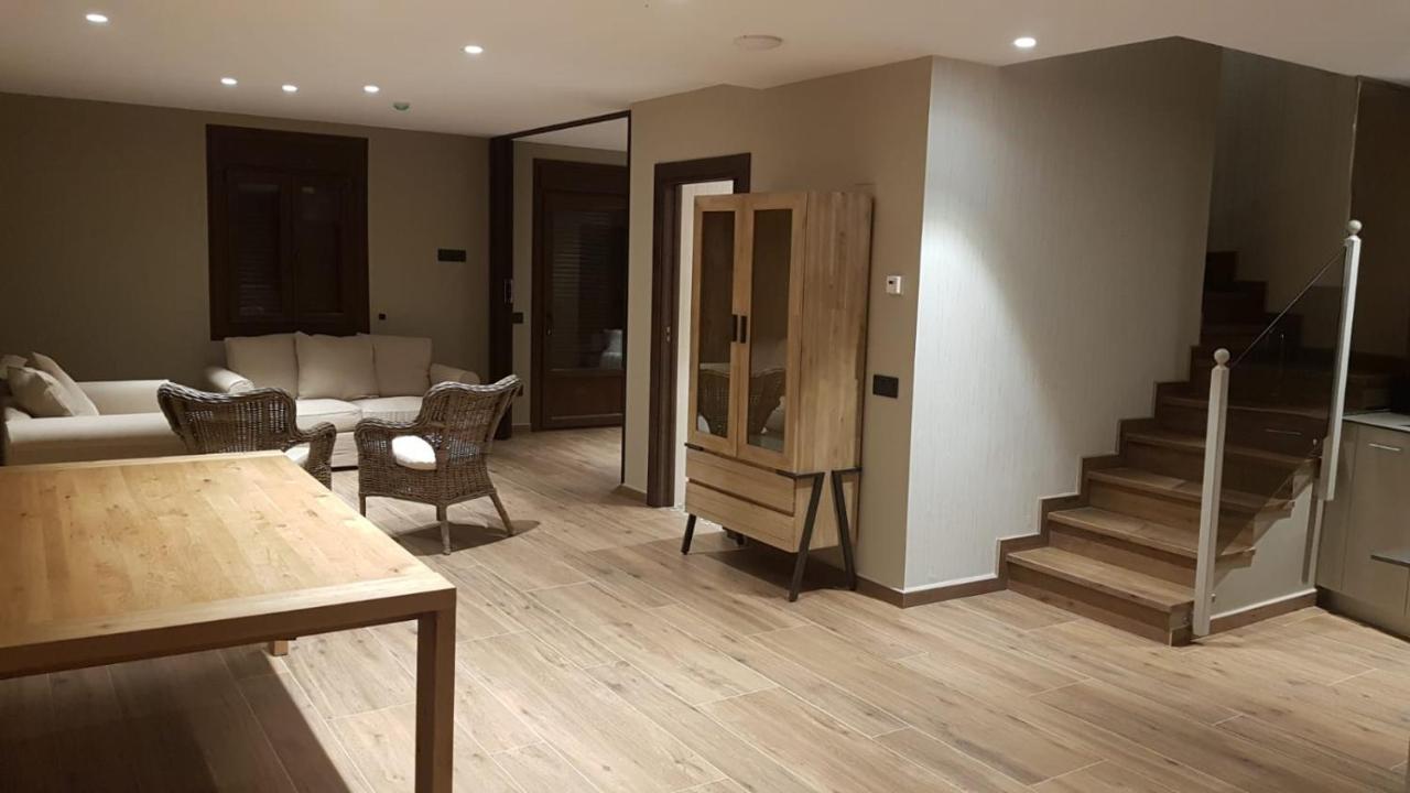 Casa Perez Guest House Yebra de Basa ภายนอก รูปภาพ