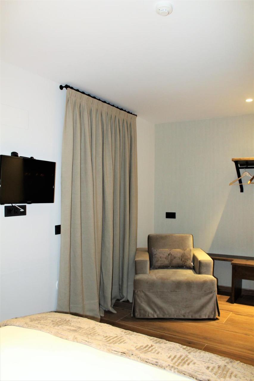 Casa Perez Guest House Yebra de Basa ภายนอก รูปภาพ